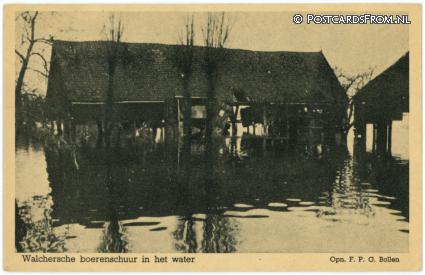 --, Walchersche boerenschuur in het water ansichtkaart: --, Walchersche boerenschuur in het water