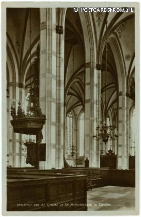 ansichtkaart: Zwolle, Interieur van de Groote of St. Michaelkerk