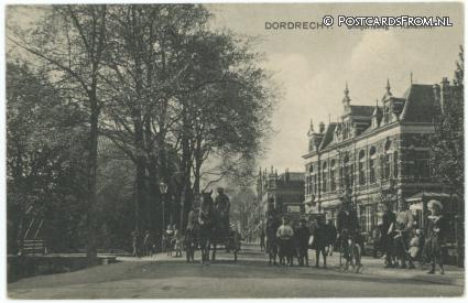 ansichtkaart: Dordrecht, SintJorisweg  - Kunstmin