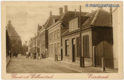 ansichtkaart: Willemstad, Groet uit. Voorstraat