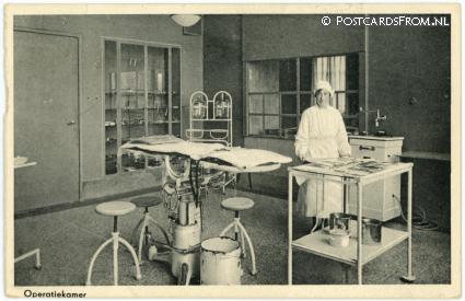 Dordrecht, Gast- of Ziekenhuis. Operatiekamer ansichtkaart: Dordrecht, Gast- of Ziekenhuis. Operatiekamer