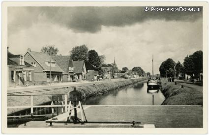 ansichtkaart: Appelscha, Aan de Vaart