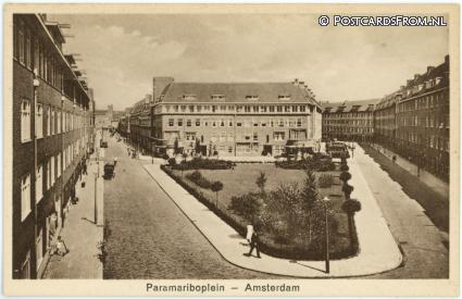ansichtkaart: Amsterdam, Paramariboplein