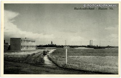 Huizen, Huishoudschool ansichtkaart: Huizen, Huishoudschool