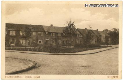 Leeuwarden Huizum, Plantsoenstraat - Gymn. straat ansichtkaart: Leeuwarden Huizum, Plantsoenstraat - Gymn. straat