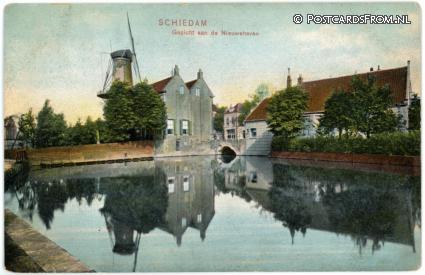 ansichtkaart: Schiedam, Gezicht aan de Nieuwehaven
