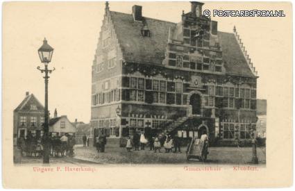 ansichtkaart: Klundert, Gemeentehuis