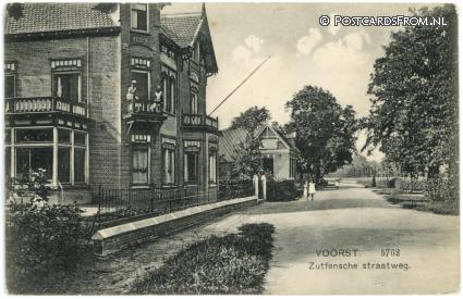 Voorst Gem Voorst, Zutfensche straatweg ansichtkaart: Voorst Gem Voorst, Zutfensche straatweg