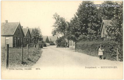 Beekbergen, Dorpstraat ansichtkaart: Beekbergen, Dorpstraat