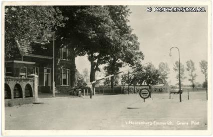ansichtkaart: 's-Heerenberg, Emmerich. Grens Post