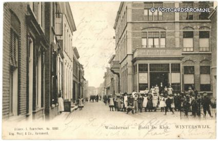 ansichtkaart: Winterswijk, Wooldstraat - Hotel de Klok