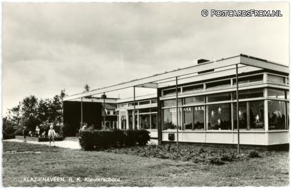 Klazienaveen, R.K. Kleuterschool ansichtkaart: Klazienaveen, R.K. Kleuterschool