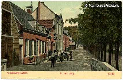 's-Graveland, In het dorp ansichtkaart: 's-Graveland, In het dorp
