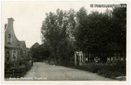 ansichtkaart: Broek in Waterland, Dorpstraat