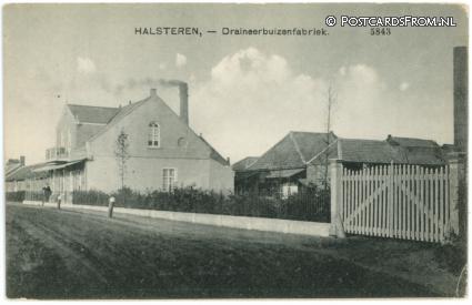 ansichtkaart: Halsteren, Draineerbuizenfabriek