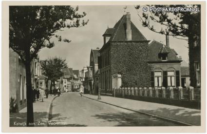 ansichtkaart: Katwijk aan Zee, Voorstraat