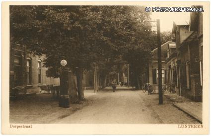 Lunteren, Dorpsstraat ansichtkaart: Lunteren, Dorpsstraat