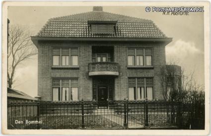 Den Bommel, N.H. Pastorie ansichtkaart: Den Bommel, N.H. Pastorie