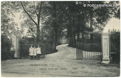 ansichtkaart: Sassenheim, Ingang Huis ter Leede
