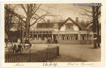 ansichtkaart: Maarn, Hotel de Pyramide