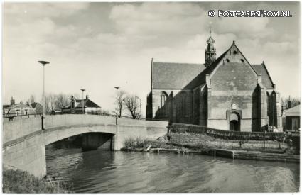 Oosthuizen, en Hobrede. Monumentaal kerkgebouw Hervormde Gemeente ansichtkaart: Oosthuizen, en Hobrede. Monumentaal kerkgebouw Hervormde Gemeente