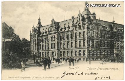 ansichtkaart: Utrecht, Gebouw Staatsspoorwegen