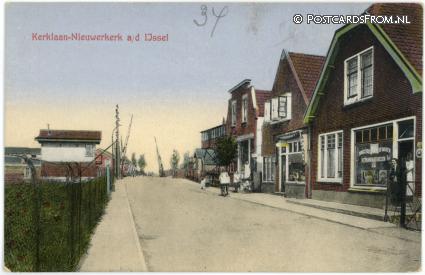 ansichtkaart: Nieuwerkerk ad IJssel, Kerklaan