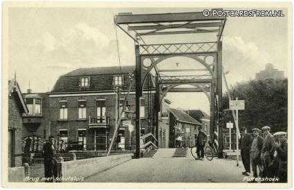 Puttershoek, Brug met schutsluis ansichtkaart: Puttershoek, Brug met schutsluis
