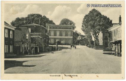 Numansdorp, Voorstraat ansichtkaart: Numansdorp, Voorstraat