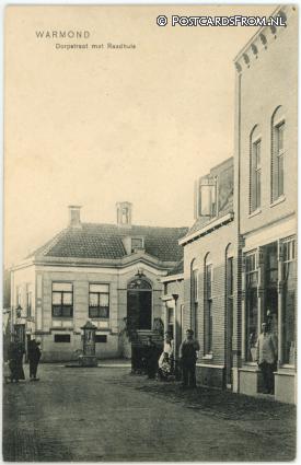 Warmond, Dorpstraat met Raadhuis ansichtkaart: Warmond, Dorpstraat met Raadhuis