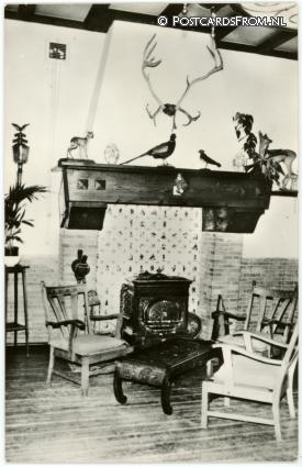 ansichtkaart: Sint Nicolaasga, Hotel-Cafe-Rest. 'Hjir is 't'. J.H. van Pel