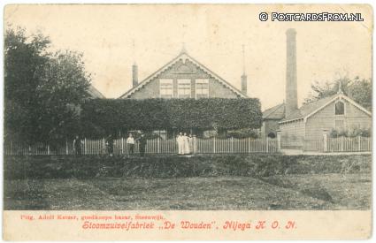 Nijega, Stoomzuivelfabriek 'De Wouden' ansichtkaart: Nijega, Stoomzuivelfabriek 'De Wouden'