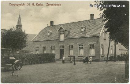 Zevenhoven, Dorpsgezicht. N.H. Kerk ansichtkaart: Zevenhoven, Dorpsgezicht. N.H. Kerk