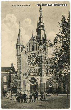 ansichtkaart: Raamsdonksveer, R.K. Kerk
