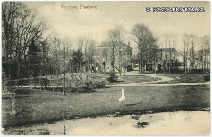 ansichtkaart: Veendam, Plantsoen