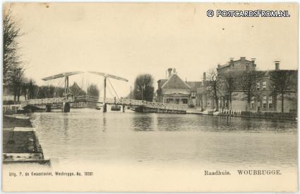 ansichtkaart: Woubrugge, Raadhuis