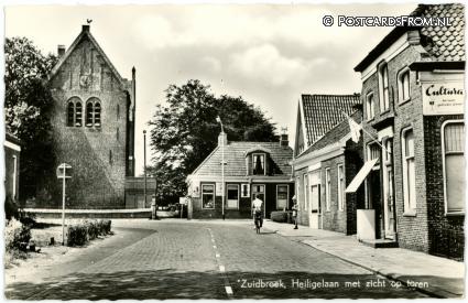 Zuidbroek, Heiligelaan met zicht op toren ansichtkaart: Zuidbroek, Heiligelaan met zicht op toren