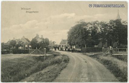 ansichtkaart: Winsum FR, Bruggeburen