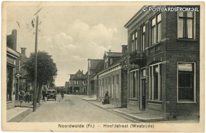 ansichtkaart: Noordwolde FR, Hoofdstraat. Westzijde