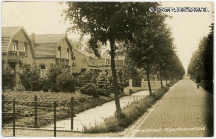Mijnsheerenland, Dorpstraat ansichtkaart: Mijnsheerenland, Dorpstraat
