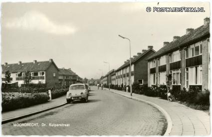 ansichtkaart: Moordrecht, Dr. Kuiperstraat
