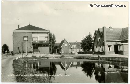 Molenaarsgraaf, Brandwijk. Gemeentehuis. Ref. Bank ansichtkaart: Molenaarsgraaf, Brandwijk. Gemeentehuis. Ref. Bank