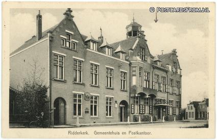 Ridderkerk, Gemeentehuis en Postkantoor ansichtkaart: Ridderkerk, Gemeentehuis en Postkantoor