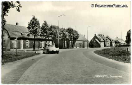 ansichtkaart: Luyksgestel, Dorpsstraat