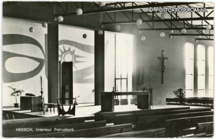 ansichtkaart: Heesch, Interieur Petruskerk