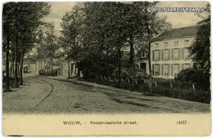 ansichtkaart: Wouw, Roosendaalsche straat
