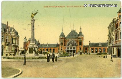 ansichtkaart: 's-Hertogenbosch, Stationsplein