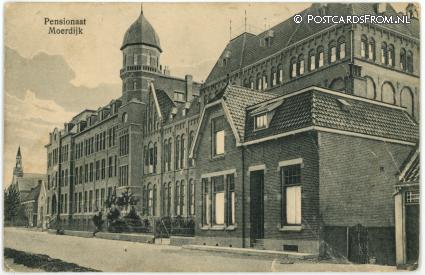 Moerdijk, Pensionaat ansichtkaart: Moerdijk, Pensionaat