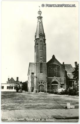 ansichtkaart: Wildervank, Geref. Kerk en School