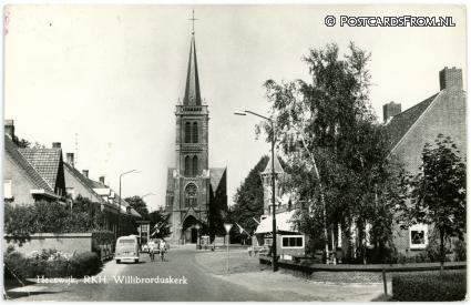 ansichtkaart: Heeswijk-Dinther, Heeswijk. R.K. H. Willibrorduskerk